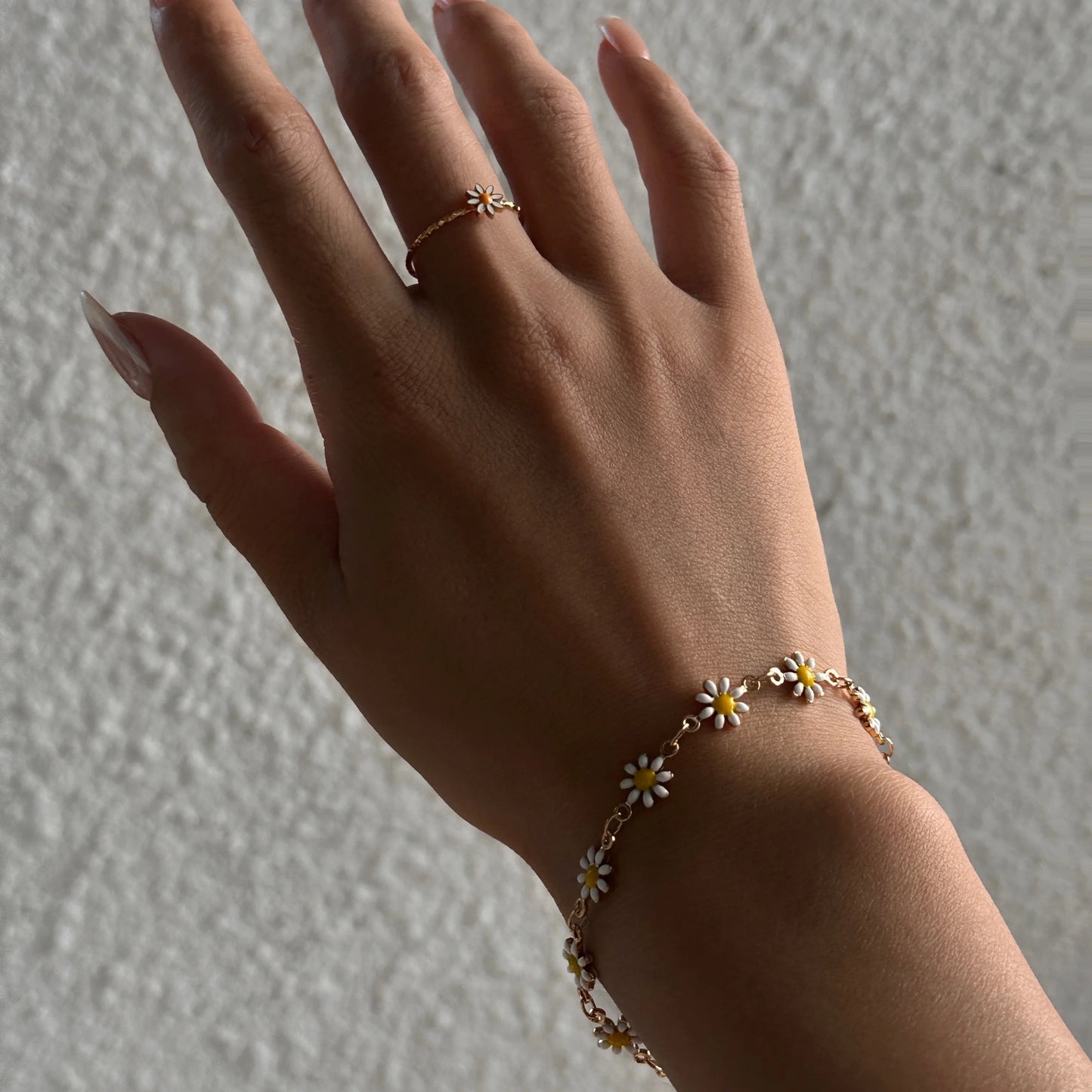 Korean Floral Feminine Bracelet